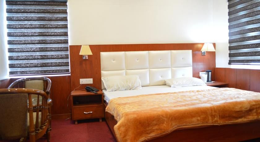 Galleu Hill Resort Шимла Экстерьер фото